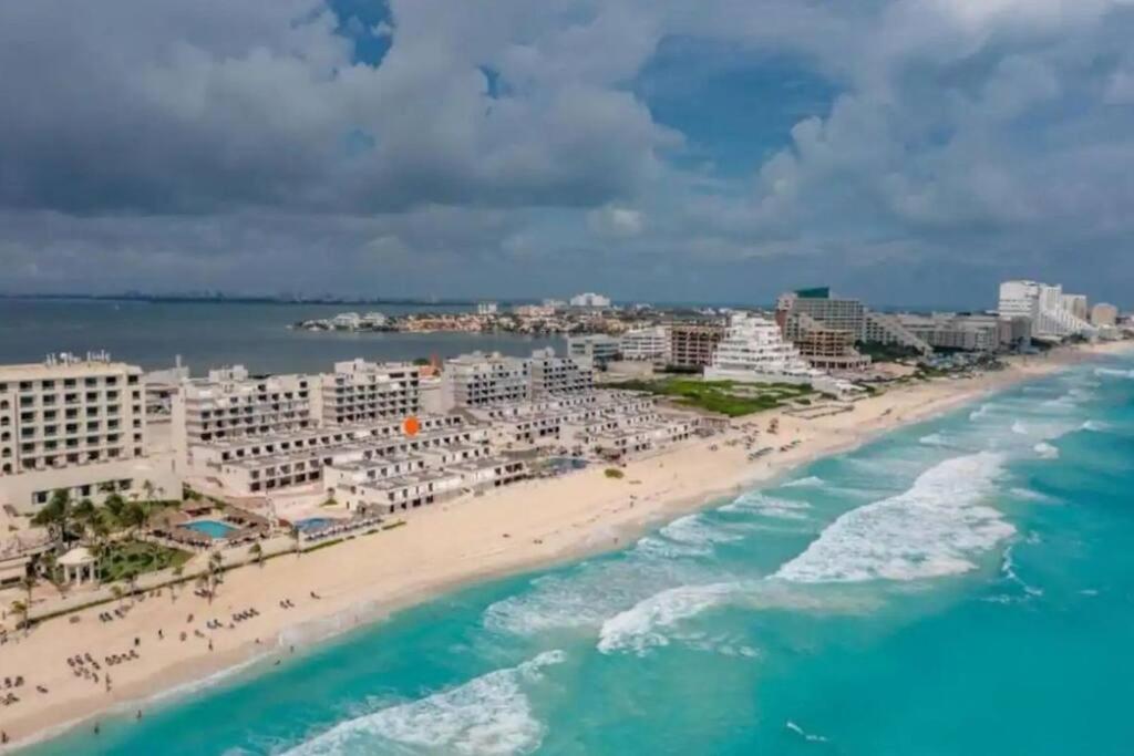 Amazing Beachfront Apartment Cancun Luaran gambar