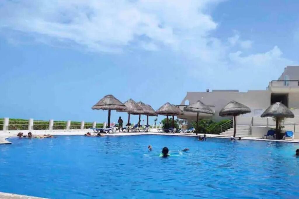 Amazing Beachfront Apartment Cancun Luaran gambar