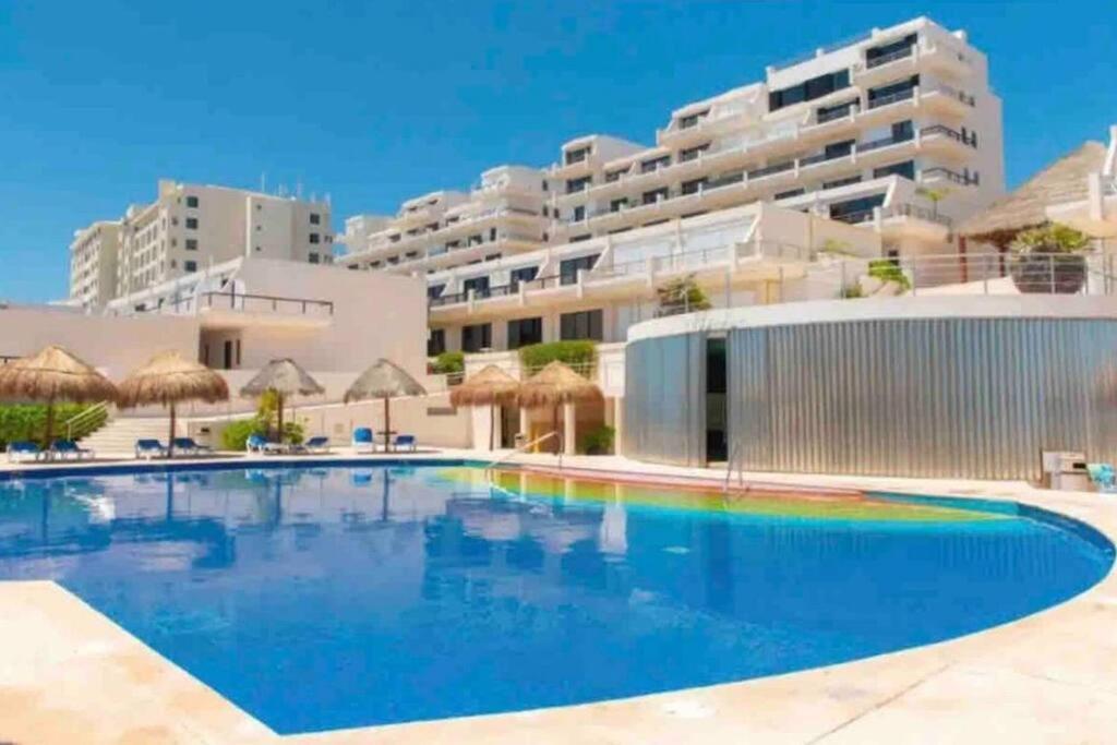 Amazing Beachfront Apartment Cancun Luaran gambar
