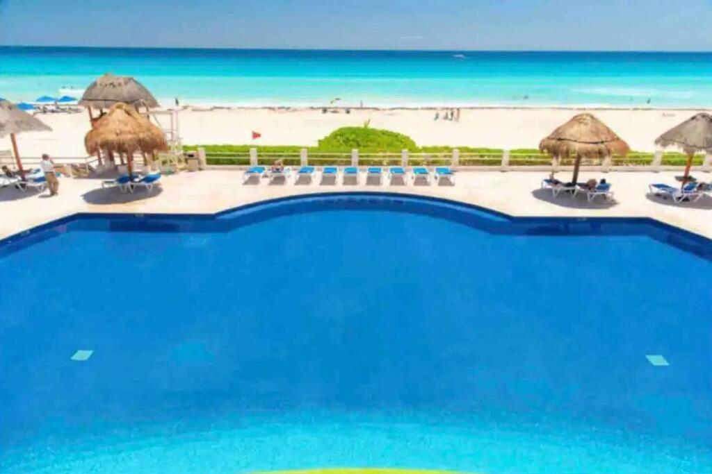 Amazing Beachfront Apartment Cancun Luaran gambar